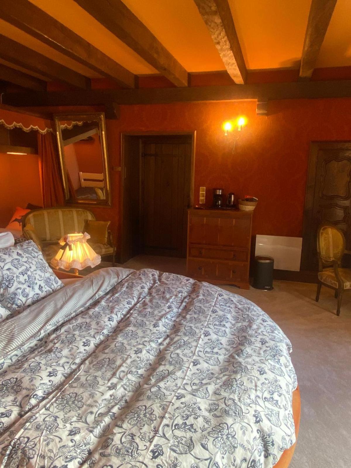 L'Oree Des Bois Courpiere Exterior foto